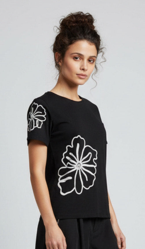 Classic Black Fitted Tee with White Applique Flower