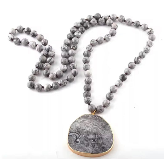 Grey Bead Necklace With Irregular Pendant Stone Pendant In Gold