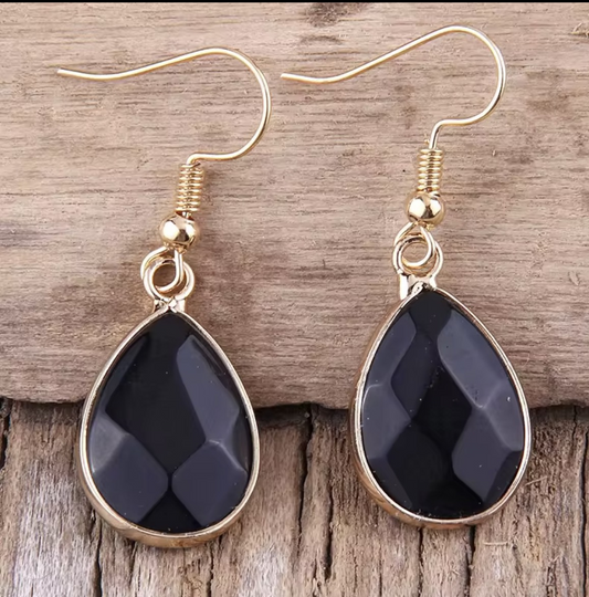 Teardrop-Shaped Earrings in Natural Stone Black Onyx